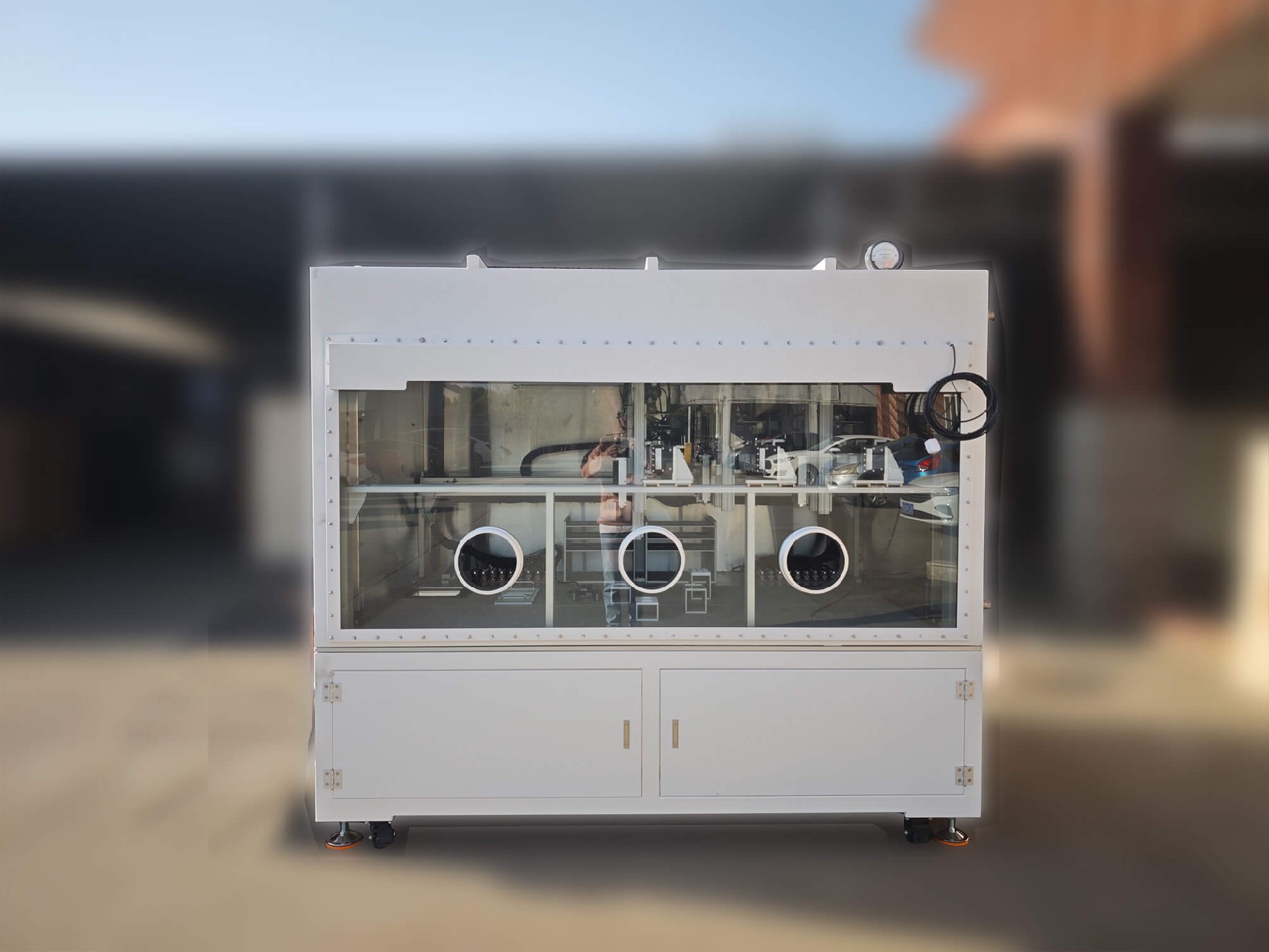 Stainless steel multi station glove box: an ideal choice for automated sample preparation in chemical